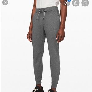 City Sweat thermo jogger short (27 inch inseam)